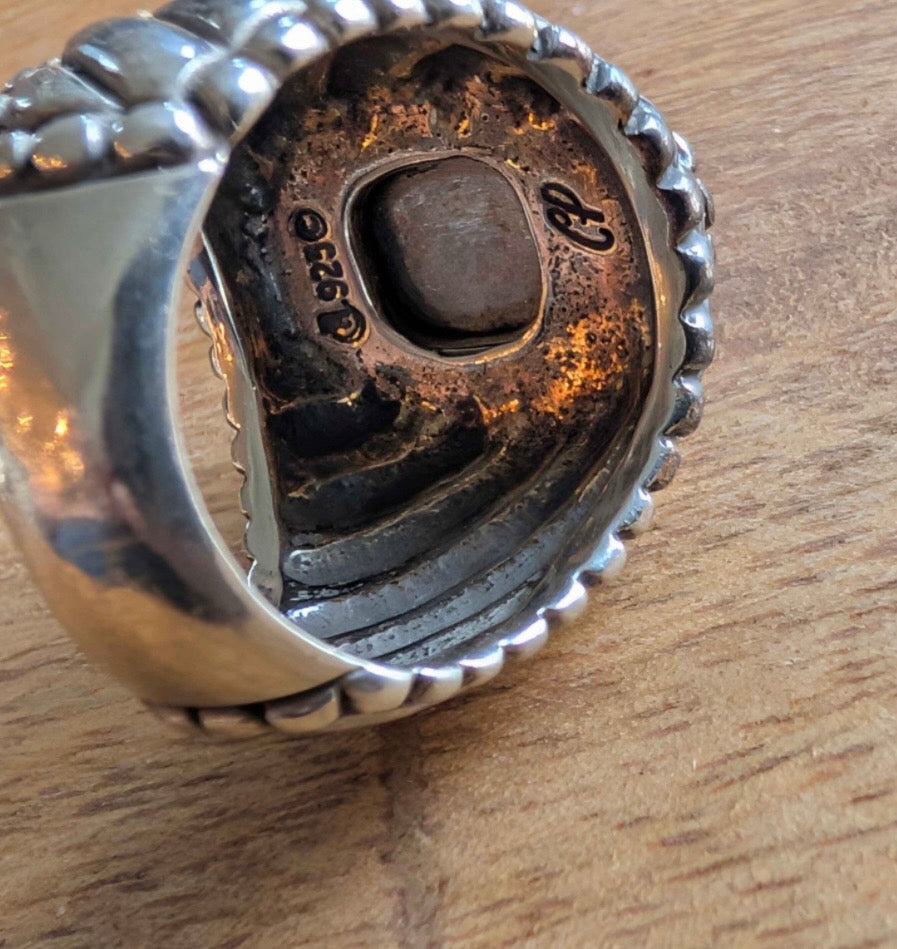 The Indigo Ridge | Heavy-Gauge Lapis & Ribbed Sterling Ring